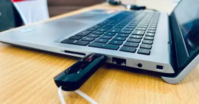 Vì sao laptop đời mới ngày càng ít cổng Ethernet?