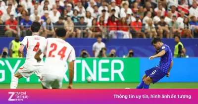 Video: Croatia gỡ hòa 1-1 trước Anh nhờ bàn thắng của Kramaric