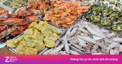 Video quán cơm bình dân bày hải sản ế ở chợ Cát Bà