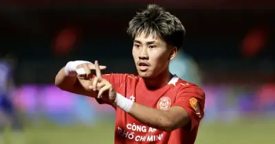 Việt kiều Khoa Ngô có thể lên thẳng đội tuyển Việt Nam