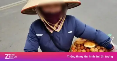 Xử phạt người bán 'chặt chém' khách Tây 430.000 đồng 10 chiếc bánh rán