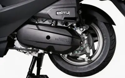 Xe ga huyền thoại Honda SCR 125cc giá 23 triệu đồng, trang bị hiện đại, đi 100km hết chưa tới 2 lít xăng, rẻ chỉ như Wave Alpha quay trở lại
