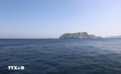 Xung đột Trung Đông: Tàu hàng bị tấn công tại eo biển Hormuz