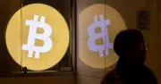 1.200 tỷ USD vốn hóa bốc hơi: Bitcoin giảm mạnh 8 tháng liên tiếp