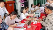 125 hộ dân vui vẻ nhận đền bù đất nông nghiệp cho dự án mở rộng Cụm công nghiệp Vũ Hội