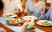 3 thói quen ăn uống thầm lặng gây hại tim, tăng nguy cơ đột quỵ