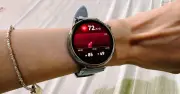 8 hiểu lầm về smartwatch: bức xạ, pin yếu và chẩn đoán bệnh có đúng?