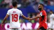 Ai Cập hòa Iran 1-1, lần đầu vượt qua vòng bảng World Cup