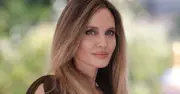 Angelina Jolie thừa nhận độc thân suốt 10 năm sau ly hôn Brad Pitt