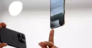 Apple sắp tăng giá iPhone do chi phí chip nhớ leo thang vì AI