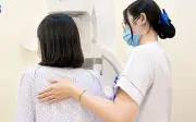 Đau vú kéo dài, người phụ nữ 47 tuổi phát hiện ung thư vú sau 6 tháng trì hoãn sinh thiết