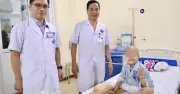 Bé 6 tuổi bất ngờ phát hiện ung thư xương, được thay khớp tăng trưởng