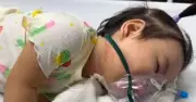 Bé gái gần 2 tuổi mắc bệnh hiểm nghèo, nguy kịch chờ phép màu ghép tế bào gốc