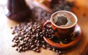Bỏ uống cà phê ngay sau khi ngủ dậy, người phụ nữ nhận kết quả bất ngờ