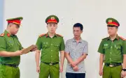 Ba cựu cán bộ thuế Lào Cai bị bắt vì lợi dụng chức vụ