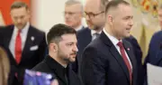Ba Lan tước huân chương của Tổng thống Ukraine Zelensky