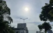 Bắc Bộ và Trung Bộ hứng chịu đợt nắng nóng mới với nhiệt độ cao nhất 40 độ C