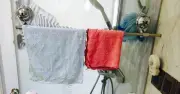 Bác sĩ da liễu cảnh báo 6 sai lầm khi dùng khăn mặt gây hại da