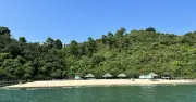 Bãi tắm Soi Sim vào top 100 thế giới nhưng vẫn đóng cửa