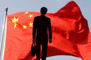 Bài toán khó của giới giàu Trung Quốc trước yêu cầu giữ tiền trong nước