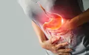 Bốn thói quen hàng ngày làm tăng nguy cơ ung thư dạ dày