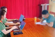 Bình luận xúc phạm công an trên mạng, người đàn ông bị phạt 7,5 triệu
