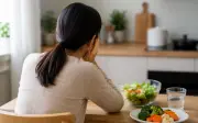 Bệnh nhân ung thư suy kiệt sau 3 tháng ăn kiêng