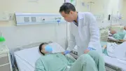 Bệnh viện E ghép thận tự thân cấp cứu thành công cho bệnh nhân đa chấn thương
