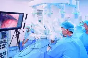 Bệnh viện Đại học Y Hà Nội triển khai hệ thống phẫu thuật robot Da Vinci Xi