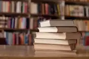 Báo Dân trí xin lỗi vì đăng tin sai về sách 'Chuyện với Thanh'