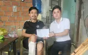 Báo Sức khỏe & Đời sống tiếp sức người cha ung thư nuôi 2 con nhỏ ở Huế