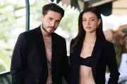 Brooklyn Beckham công khai tình cảm với vợ và gia đình tỷ phú giữa tin đồn rạn nứt