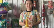 Cô chủ quán nhỏ An Giang trúng 50 triệu từ Number 1, cả xóm hào hứng xé nhãn