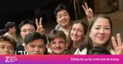 Cô gái Mỹ ngỡ ngàng khi được mai mối 8 chàng trai Việt độc thân