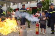 Các bạn nhỏ TP.HCM trải nghiệm một ngày làm chiến sĩ cứu hỏa