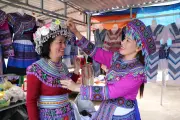 Chợ phiên Đắk R'Măng: Nơi lưu giữ hồn Tây Bắc giữa đại ngàn Tây Nguyên