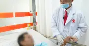 Chủ quan đau bụng, người đàn ông 54 tuổi phải cắt toàn bộ dạ dày vì ung thư