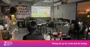 Chủ quán cà phê bóng đá ở Hàng Châu thức trắng đêm xem World Cup một mình