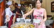 Chủ quán phở Huyền Hương bất ngờ khi được Michelin vinh danh