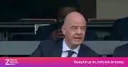Chủ tịch FIFA 'phân thân' xem 2 trận World Cup cùng giờ nhờ máy bay riêng