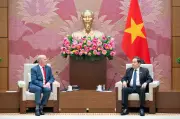 Chủ tịch Quốc hội tiếp Đại sứ Canada, thúc đẩy hợp tác toàn diện