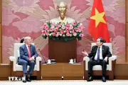 Chủ tịch Quốc hội Trần Thanh Mẫn tiếp Đại sứ Canada và Hàn Quốc