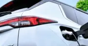 Chủ xe điện Nhật sắp kiếm tiền triệu mỗi tháng nhờ bán điện thừa