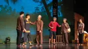 Chương trình nghệ thuật 'Bác Hồ - Hai tiếng thiêng liêng' gây xúc động tại Đại học Thăng Long