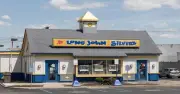 Chuỗi đồ ăn nhanh Long John Silver's đóng cửa hàng loạt, đối tác nhượng quyền lao đao