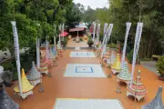 Chuẩn bị lễ kỷ siêu liệt sỹ ở công viên Lê Thị Riêng