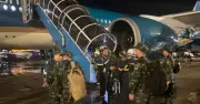 Chuyến bay 'sứ mệnh trái tim' đưa 124 chiến sĩ cứu trợ động đất Venezuela