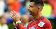 Chuyên gia Bồ Đào Nha khẩn thiết kêu gọi Ronaldo giải nghệ sau màn trình diễn tệ hại