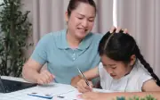 Chuyên gia giáo dục: Cha mẹ cần ngừng làm 4 điều này khi con sau 6 tuổi