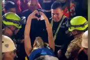 Chạy đua với thời gian giải cứu nạn nhân động đất ở Venezuela